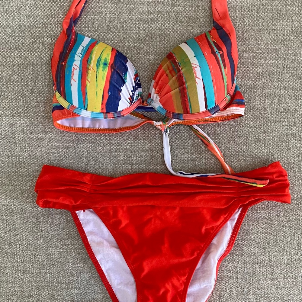 NWT 2 piece swimsuit Womens sz L